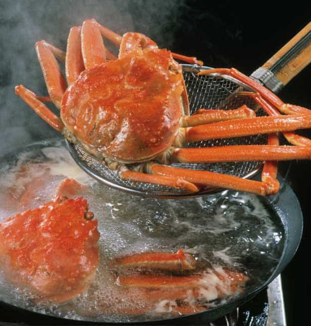 découvrez nos conseils sur la cuisson des pinces de crabe pour un plat délicieux et savoureux. apprenez les meilleures techniques pour préserver la tendreté de la chair et rehausser les arômes, idéal pour impressionner vos invités lors de vos repas.